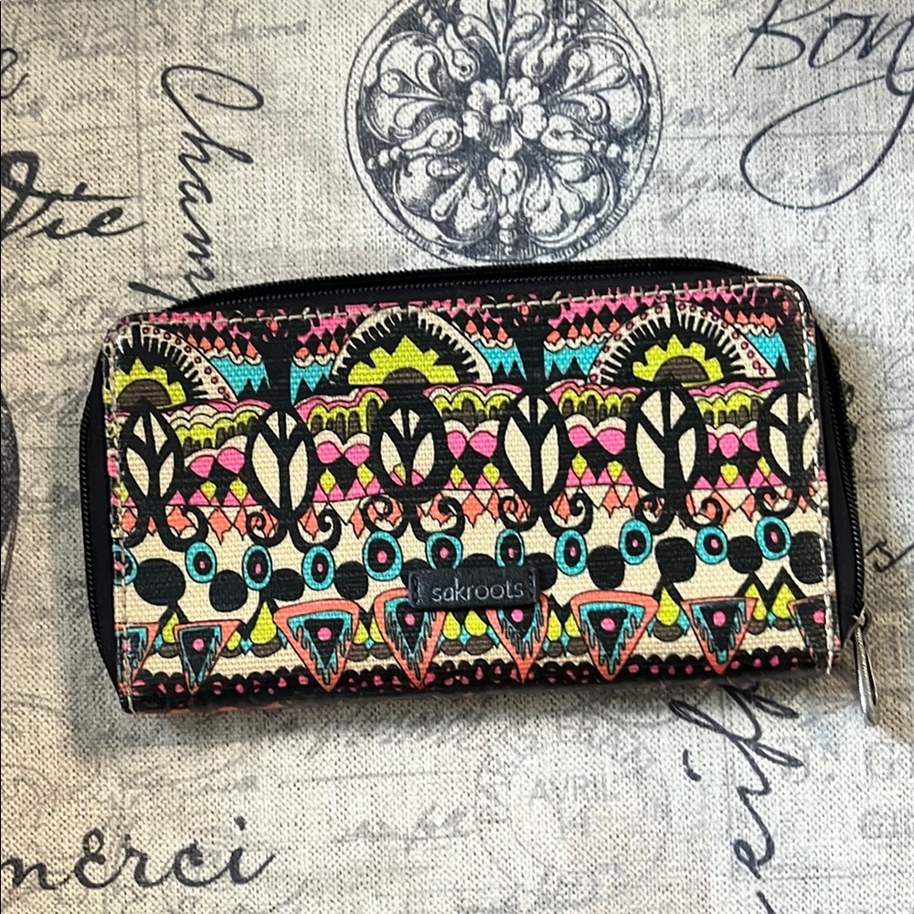 Sakroots Women's Zip-Around Wallet - Multicolor Tribal Print extra large